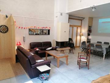 Gîte pour 21 personnes, avec terrasse à Pont-de-Larn