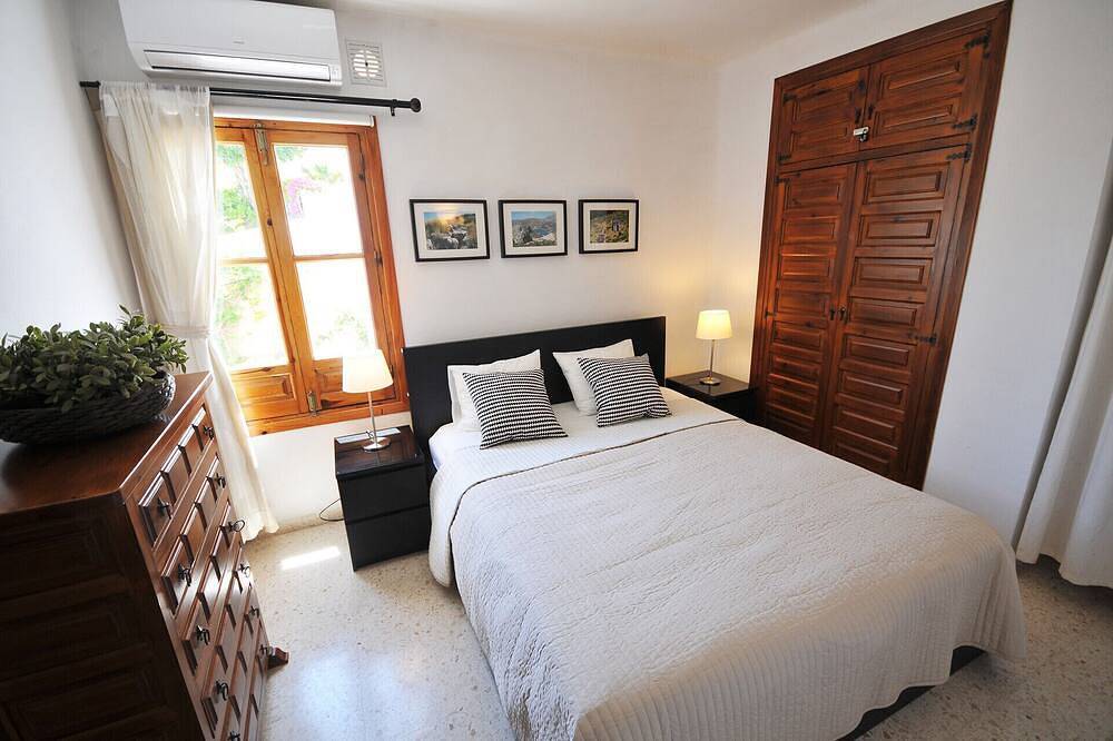 Entire apartment, Rabat 16 in El Capistrano, Costa del Sol