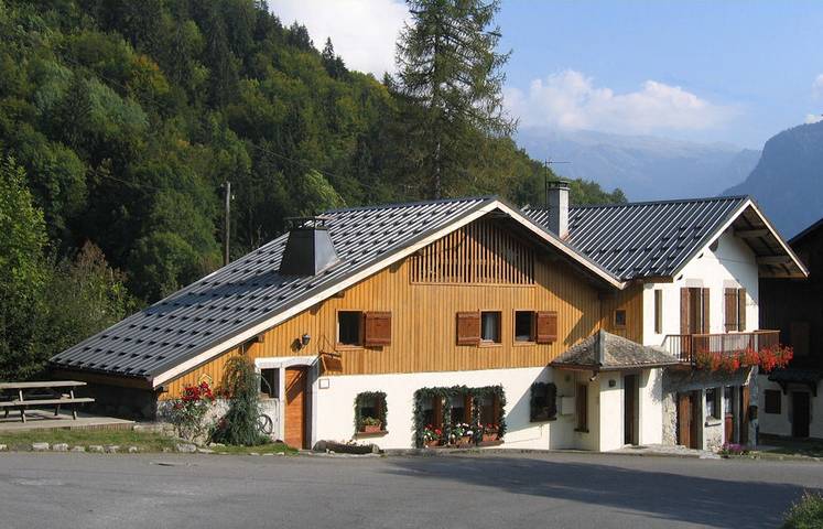 Gîte pour 15 personnes, avec terrasse