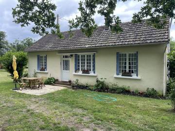 Gîte pour 4 personnes, avec jardin et vue sur le lac à Couleuvre
