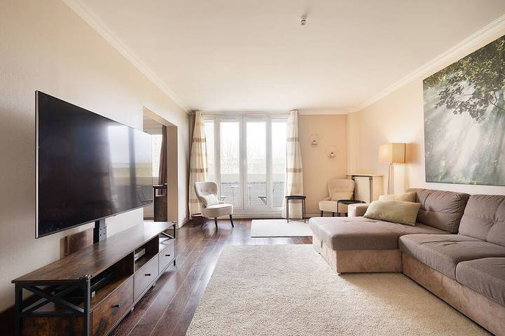 Location de vacances pour 6 personnes, avec Balcon à Neuilly-sur-Marne
