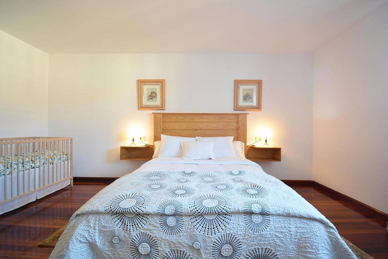 Five-Bedroom House in Villanueva de Arosa, Rias Baixas