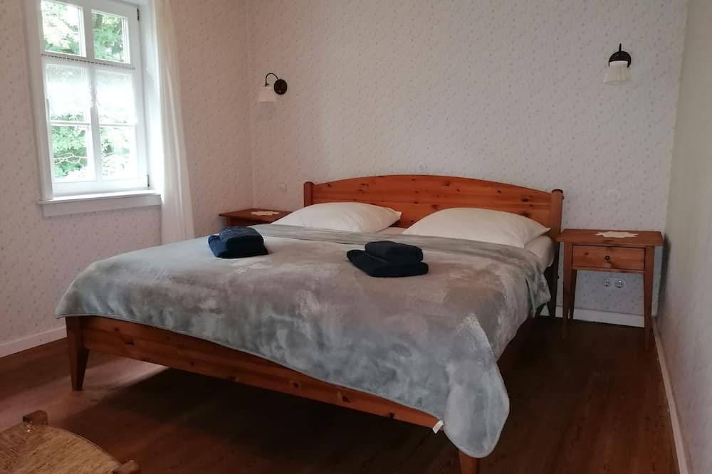 Mooi Vakwerkhuisje in Centrum van Meiningen in Meiningen, Werratal