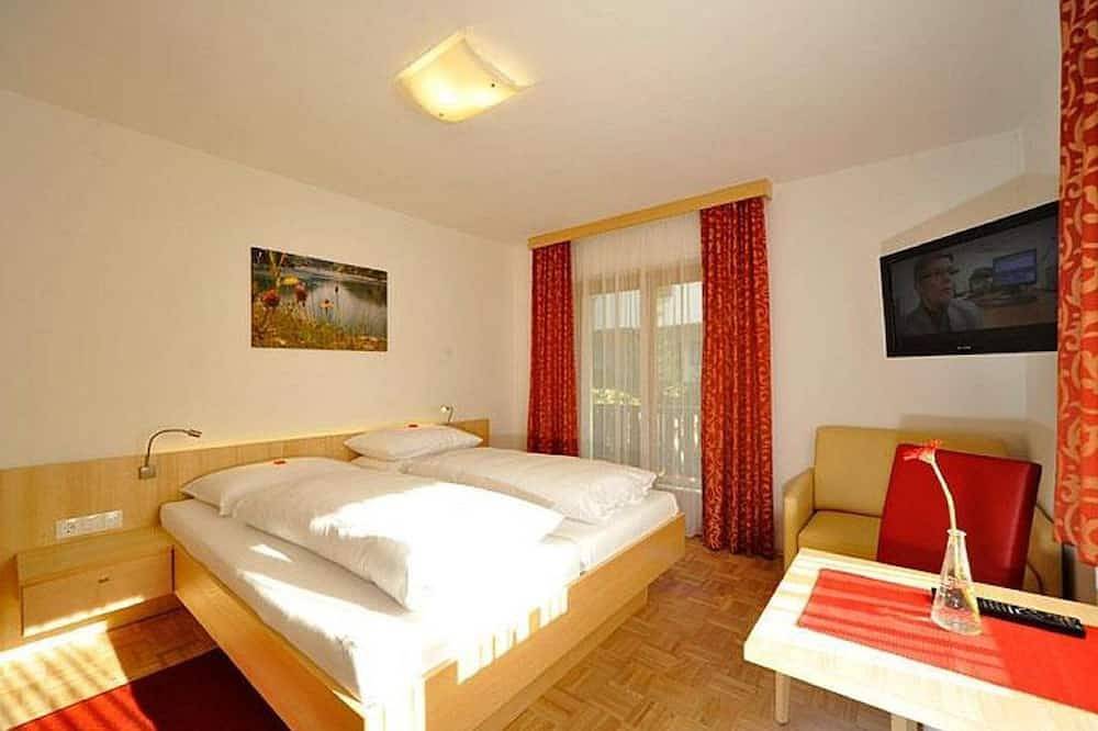 Doppelzimmer - Pension Haus Isabella in Bad Kleinkirchheim, Nockberge