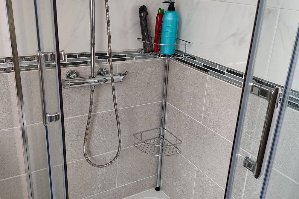 2 Bedroom Private vacation home in Vitry-sur-Seine in Vitry-sur-Seine, Valle del Marne