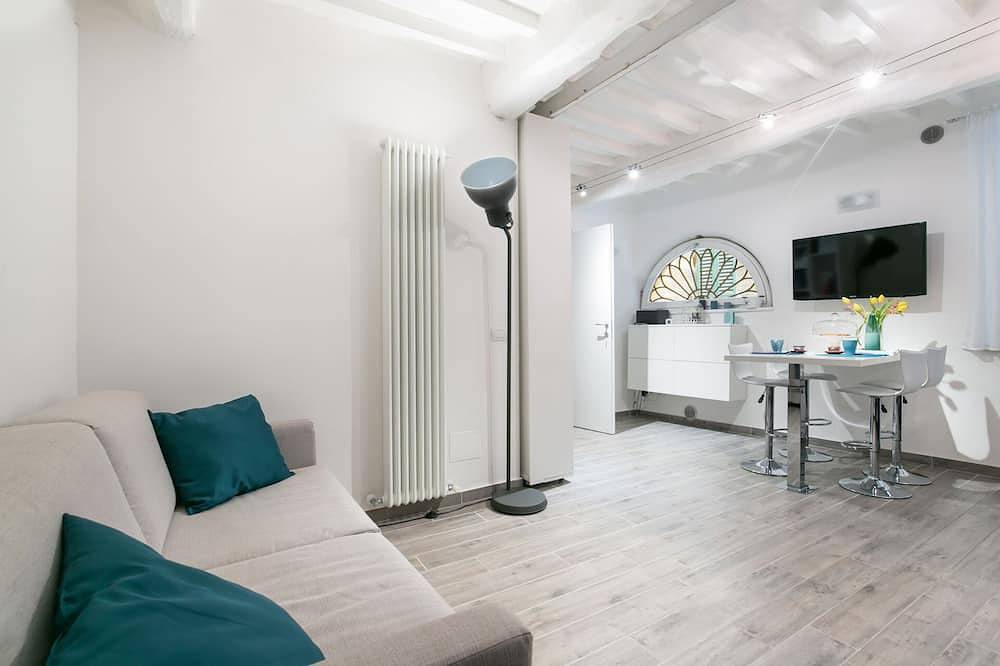 Entire apartment, Classy apartment with Wifi in the historic center of Siena in Siena, Siena Province