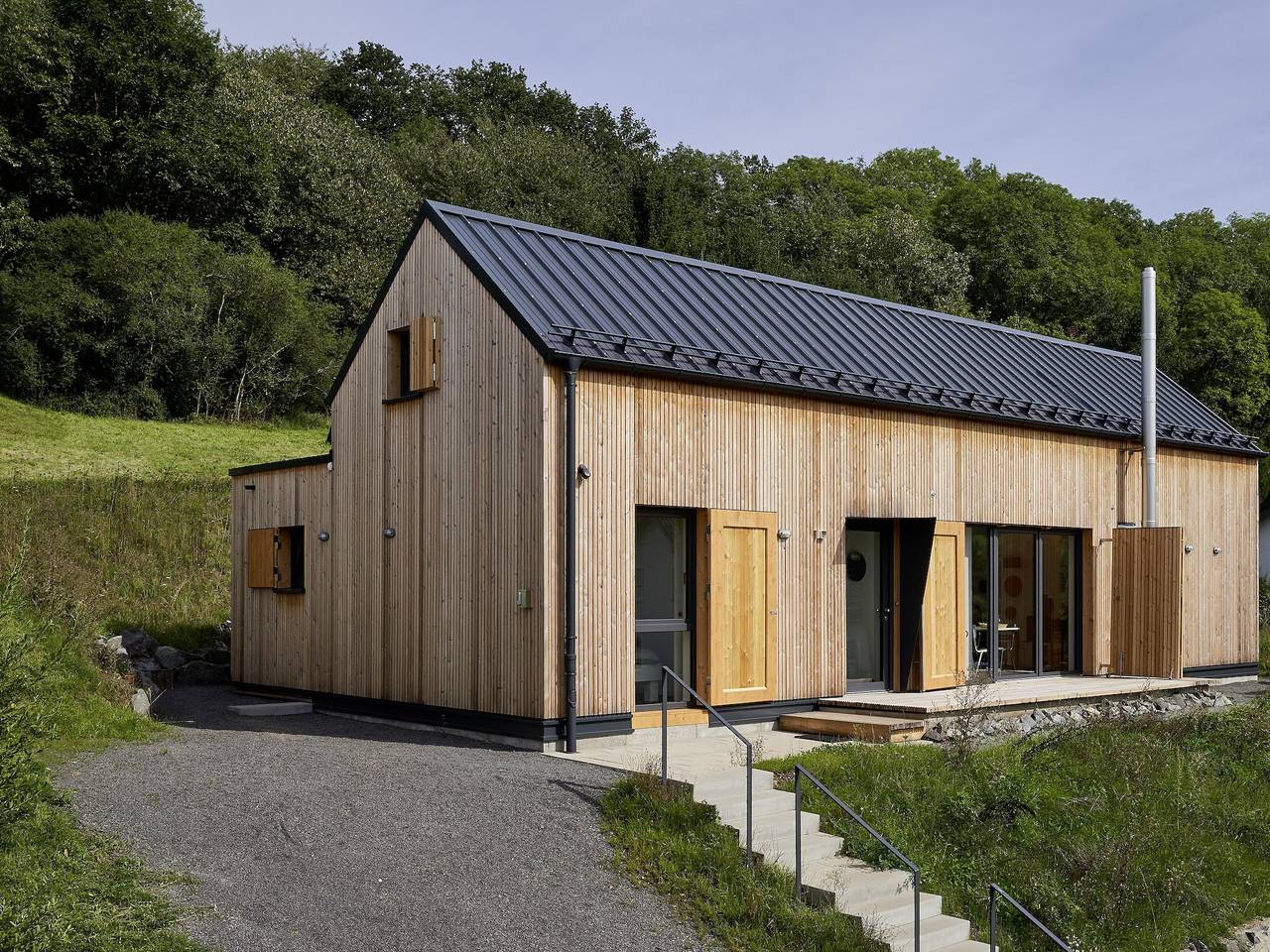 Eifelhausaufzeit, Chalet mit Sauna, seenah in Immerath, Vulkaneifel