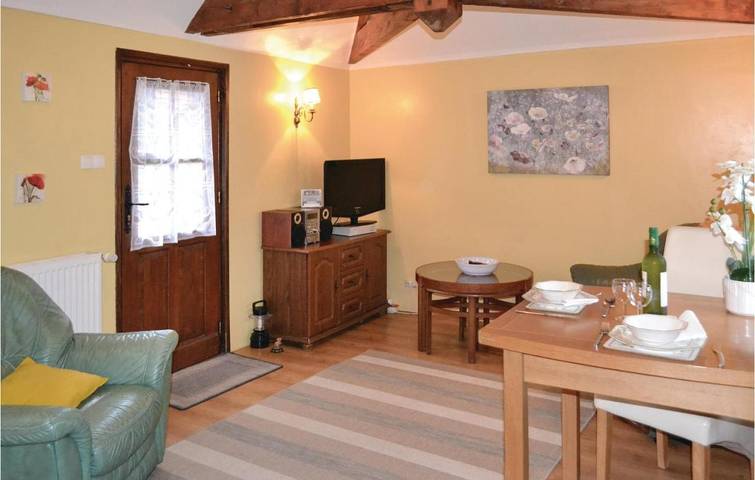 Location de vacances pour 2 personnes, avec Jardin et Piscine à Savignac-Lédrier - 3