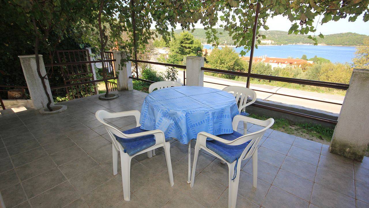 Ganze Ferienwohnung, Ferienwohnung für 4 Personen (46 m²) in Vis in Vis Stadt, Split-Dalmatien