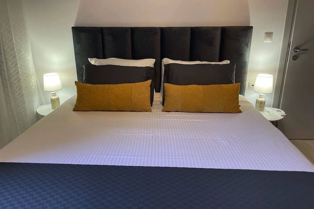 Geheel appartement, Luxury city apartment in a central location, 10 minutes from the nearest beach in Rhodos Stad, Rhodos