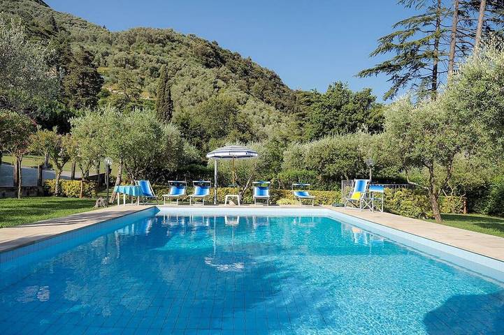 Villa für 12 Personen, mit Balkon und Garten - 1