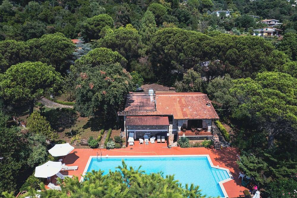 Villa Angela with pool and sea view in Ispani, Cilento