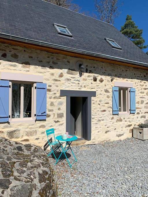 Location de vacances pour 4 personnes, avec jardin et vue à Sussac - 2
