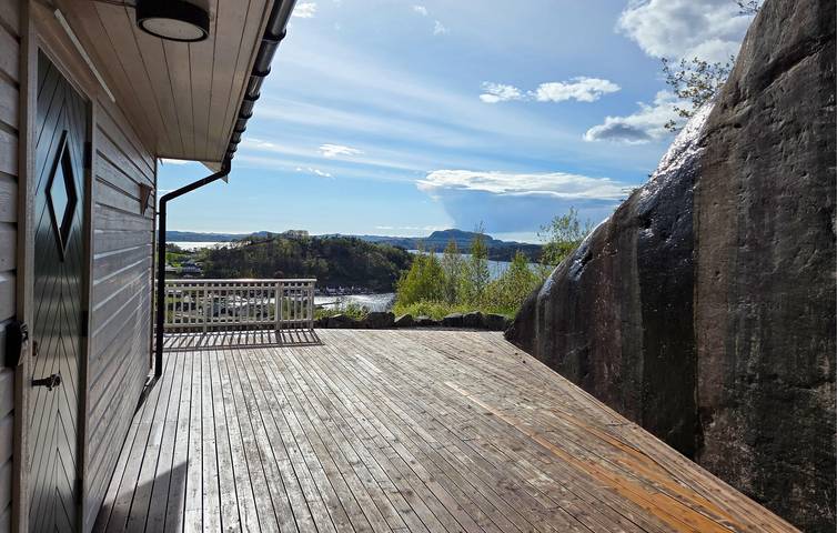 Ferienhaus für 8 Personen mit Terrasse in Fister, Hjelmeland