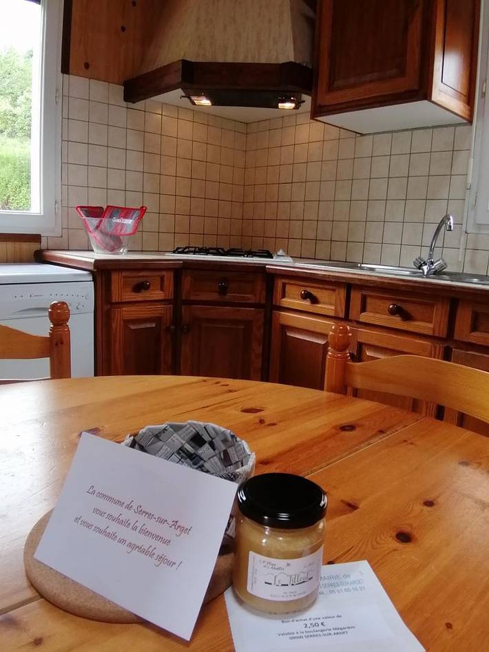 Gîte pour 4 personnes, avec terrasse à Serres-sur-Arget - 3