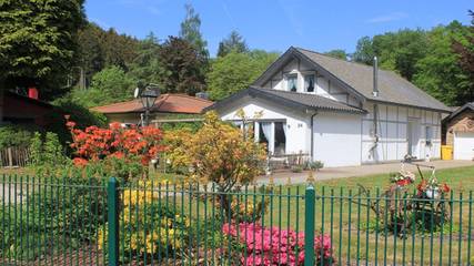Ferienhaus für 8 Personen, mit Terrasse und Garten, kinderfreundlich in Simmerath
