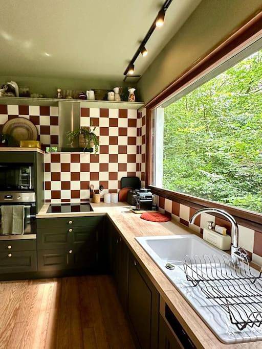 Location de vacances pour 7 personnes, avec jardin et vue dans Falaises du Bois de Cise - 3