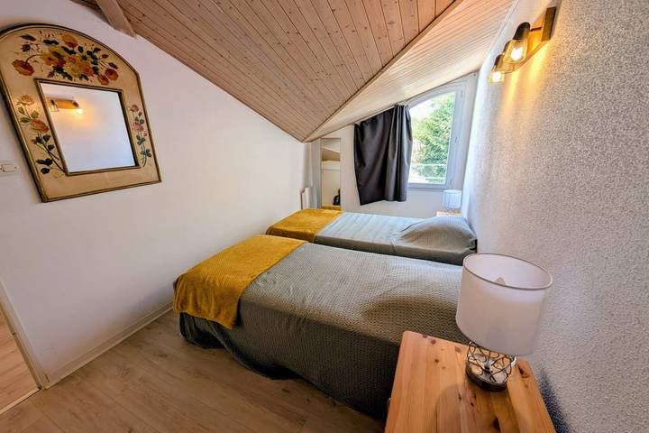 Location de vacances pour 6 personnes, avec jardin et piscine, adapté aux familles dans Plage Sainte-Anne - 4