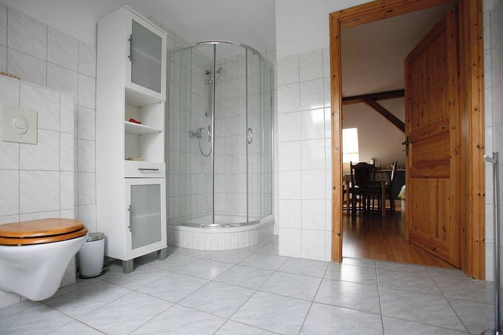 Ganze Wohnung, Reitpension Wiesengrund: gemütliches Appartement auf Reiter- und Bauernhof in Angermünde, Britzer Platte