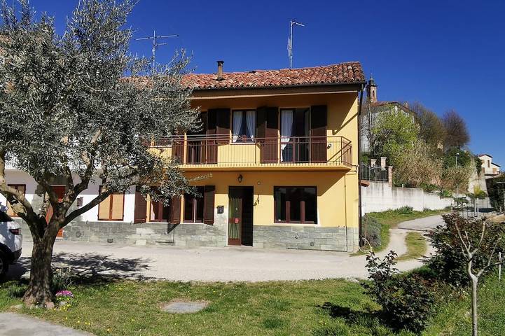 Location de vacances pour 5 personnes à Vezza d'Alba