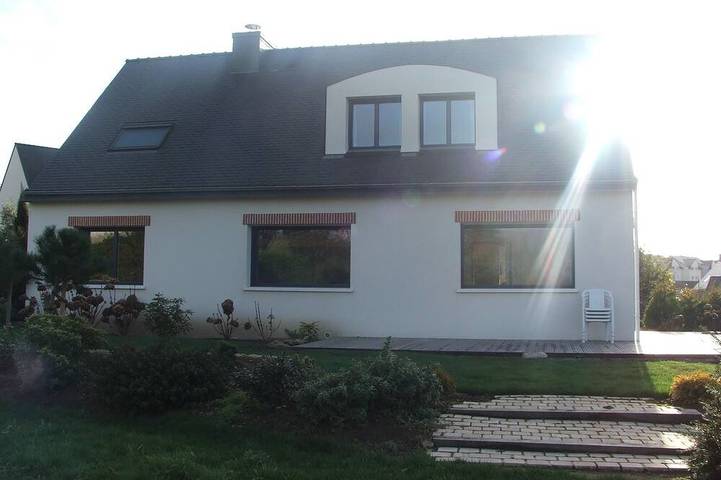 Location de vacances pour 8 personnes, avec terrasse et jardin dans Ilot De De Saint Cado