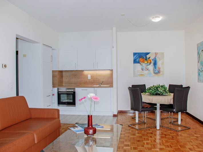 Ferienwohnung für 3 Personen, mit Balkon und Ausblick sowie Seeblick in Lugano - 4
