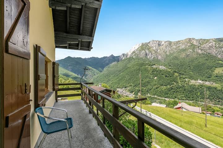 Chalet für 4 Personen, mit Balkon, mit Haustier im Tessin