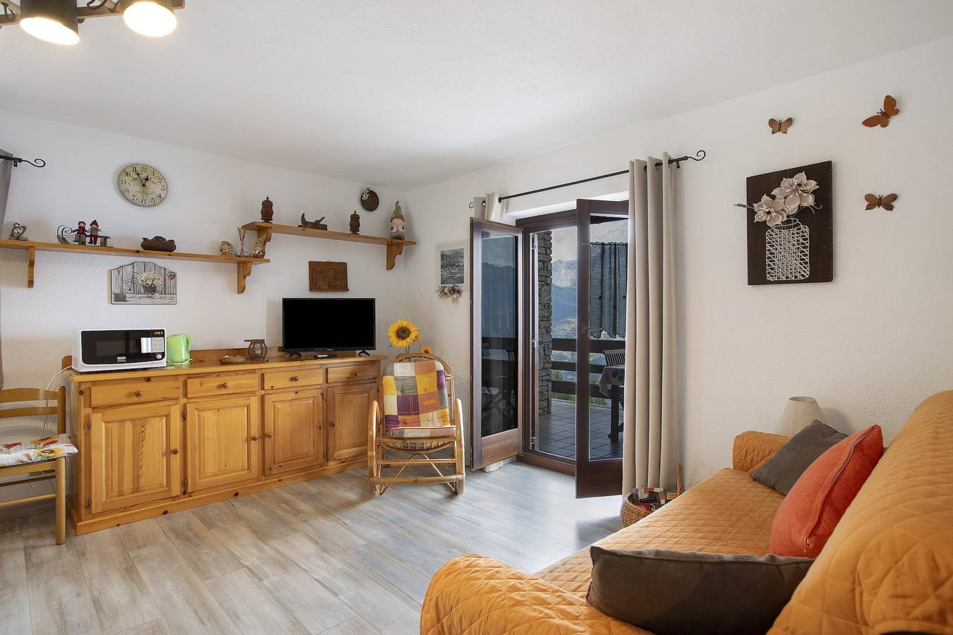 Ganze Wohnung, Apartment 'Sylvie' mit Bergblick, gemeinsamer Terrasse und Wlan in Gerdaz, Comune di Gressan