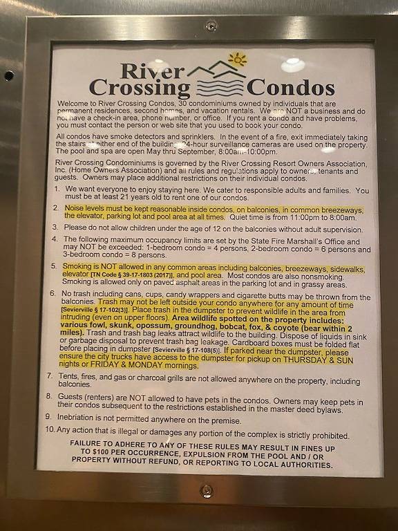 Ganze Wohnung, Schöne erste Etage 2 Schlafzimmer / 2 Bäder Riverfront Condo in Sevierville, Sevier County
