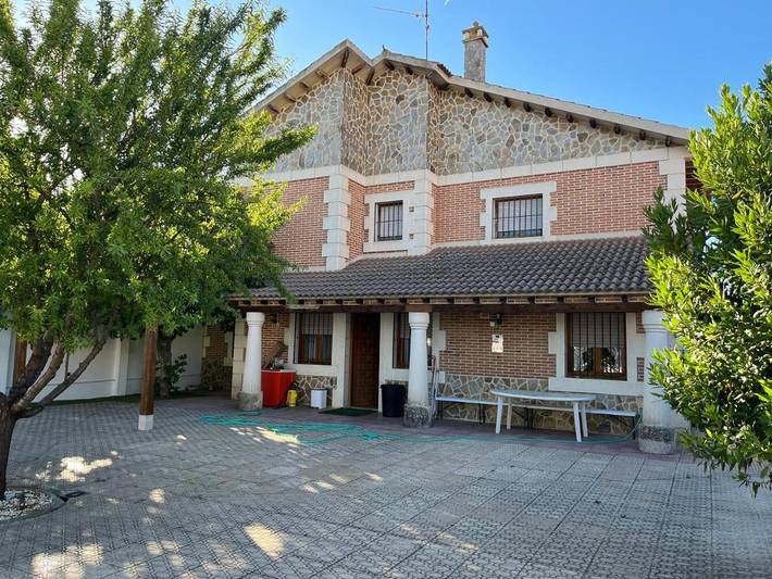 Casa rural con piscina para 16 personas, con vistas y piscina para niños además de jardín y piscina en Provincia de Valladolid - 3