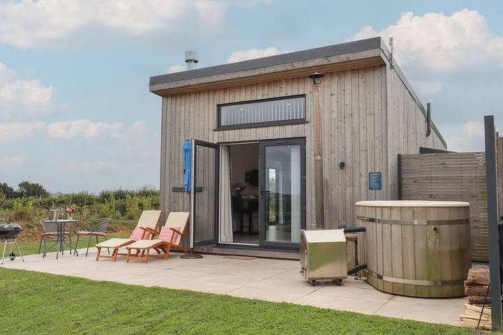 Cottage for 2 people, with garden and hot tub in Devon