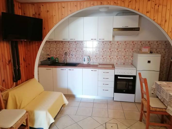 Ganze Wohnung, Studio Appartement mit Terrasse Baska, Krk As-22121-a in Baska, Krk
