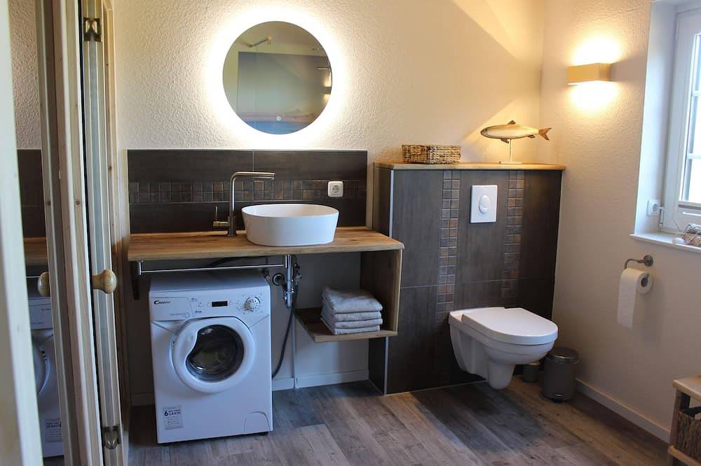 Idyllisches Blockbohlenhaus mit eigenem Garten und Sauna zum Wohlfühlen in Martensrade, Südliche Ostseeküste