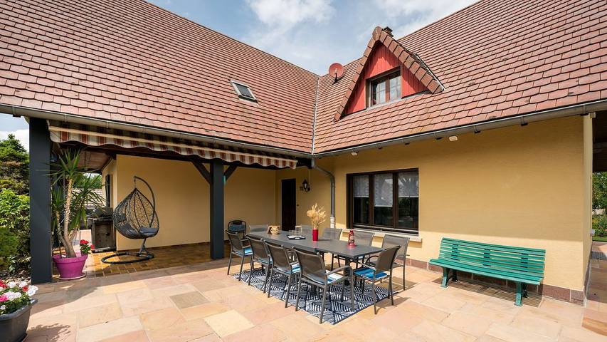 Ferienhaus für 12 Personen, mit Terrasse und Garten im Elsass - 2
