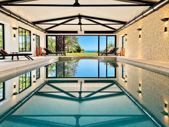 Villa für 14 Personen, mit Balkon und Terrasse sowie Garten und Pool in Villerville