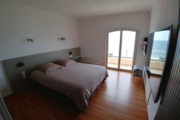 Gîte pour 6 personnes, avec balcon dans Plage Chambre d'Amour - 2