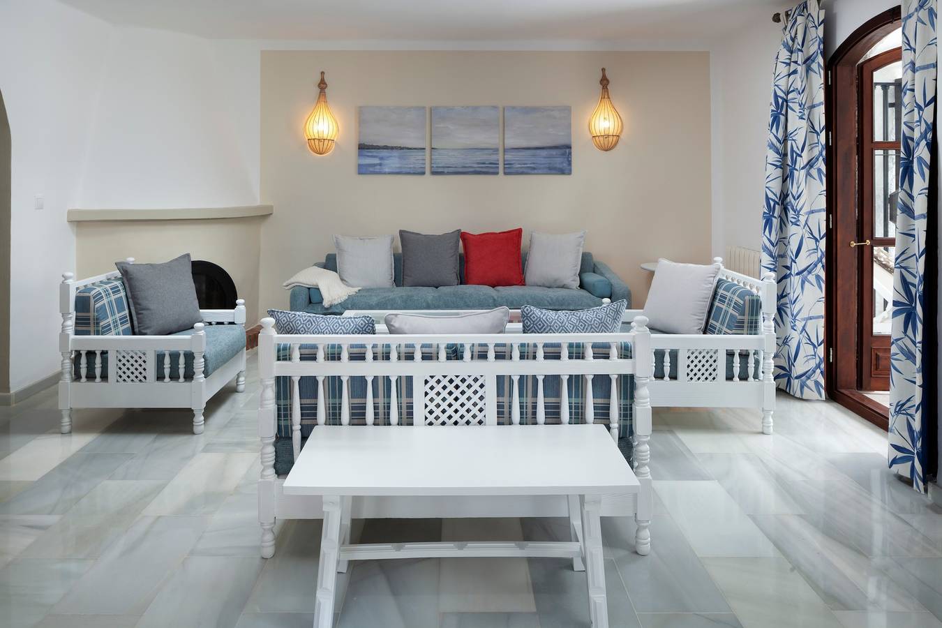 Maison de vacances 'Dalias' avec vue sur la mer, Wi-Fi et climatisation in Senorio de Capistrano, El Capistrano