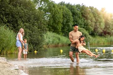 Lodge voor 10 Personen in Emmen, Drenthe, Afbeelding 2