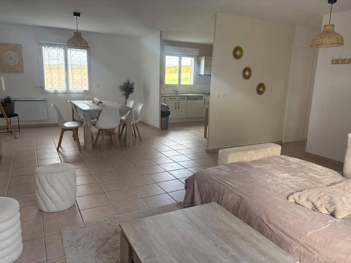 La petite maison 7 pers proche nigloland au calme in Rizaucourt-Buchey, Haute-Marne