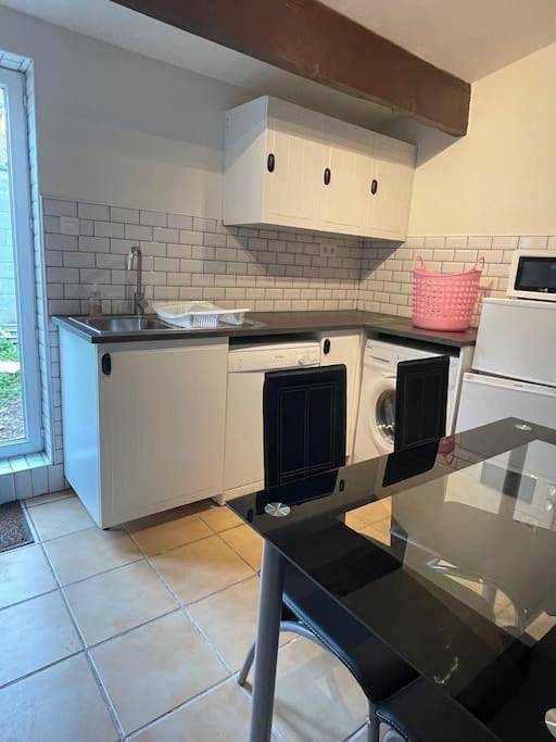La Petit Fleur - the little flower, cosy cottage in Saint-Michel-de-Montjoie, Région d'Avranches