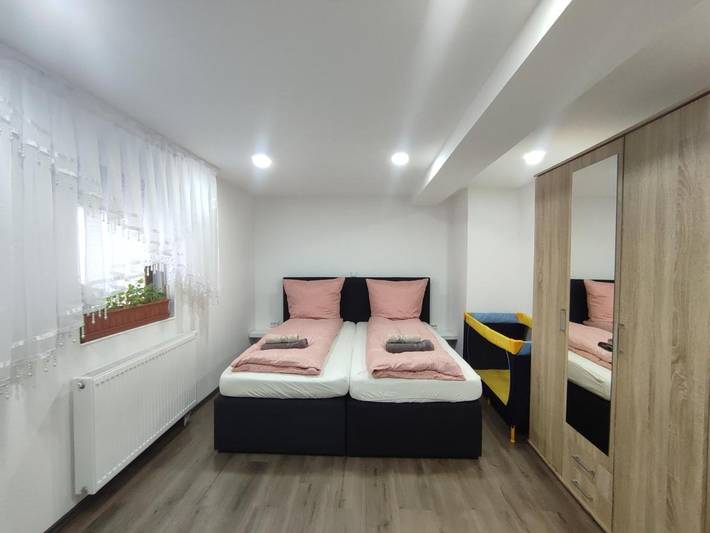 Ferienwohnung für 7 Personen, mit Ausblick und Garten - 1