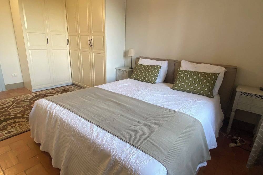 Beautiful country house in the green heart of Umbria, large pool. in Marsciano, Provincia de Perugia