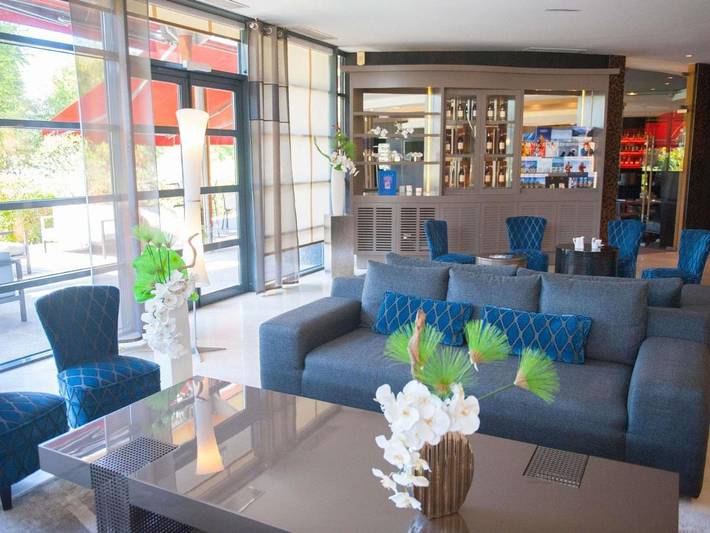 Hôtel pour 2 personnes, avec jacuzzi et sauna ainsi que jardin et piscine à Pau - 3