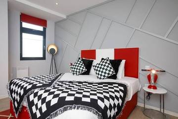Apartment for 4 People in Bromley, London, Photo 1