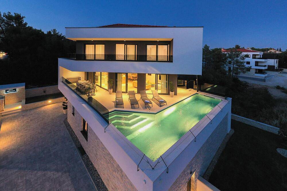 Gemütliches Zuhause in Biograd na Moru mit Sauna in Biograd na Moru, Zadar