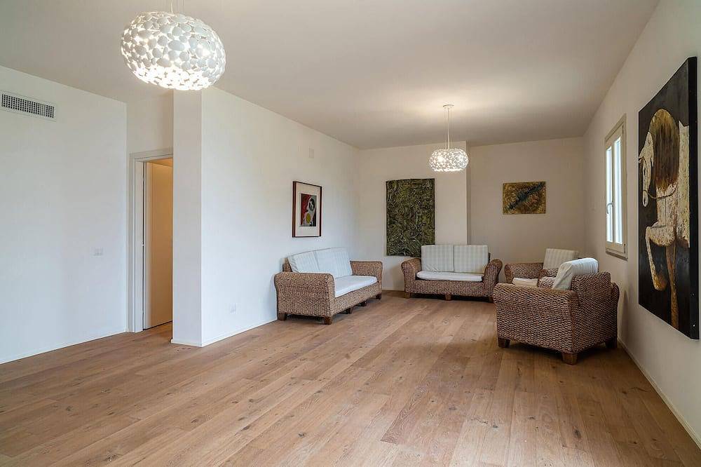 Beautiful home in S.Marco Castellabate in San Marco (Cilento), Castellabate