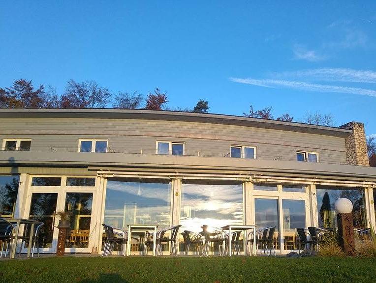 Berghaus Knopfmacher - Doppelzimmer mit Dusche und Wc in Fridingen an der Donau, Landkreis Tuttlingen