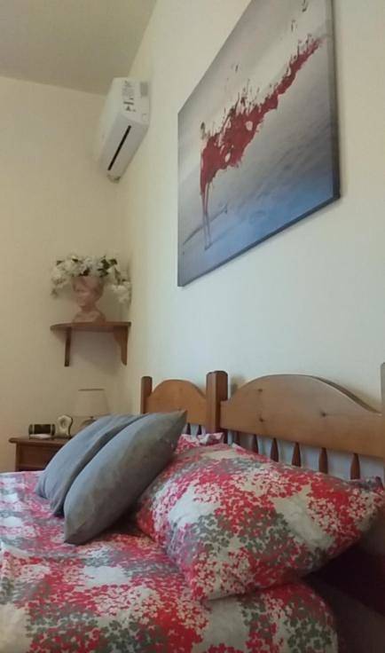 Location de vacances pour 3 personnes, avec terrasse et vue à Guspini - 4