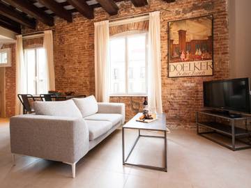 Holiday Apartment for 2 People in Ciutat Vella, Barcelona, Photo 4