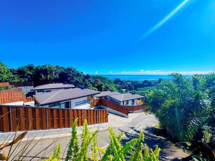 Location de vacances pour 2 personnes, avec piscine ainsi que jardin et vue dans Faa'a - 2